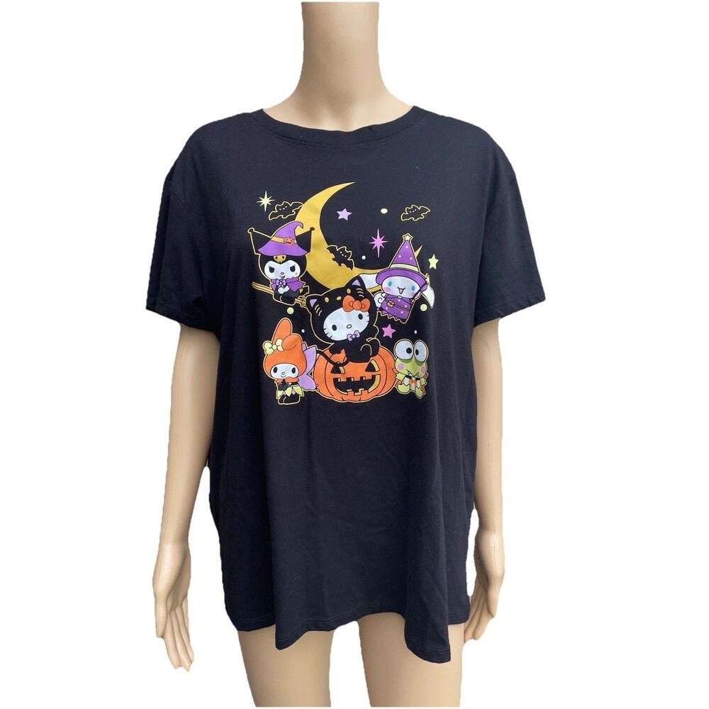 Torrid 00 (size 10) Hello Kitty Cat Relaxed Fit Anime Halloween Graphic T Shirt